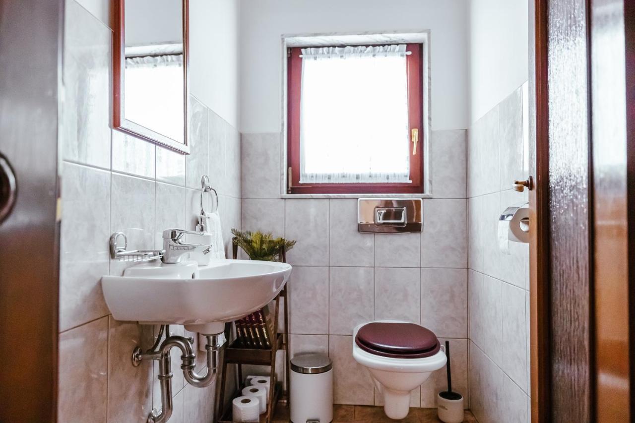 Lika Story Apartment Josipdol Luaran gambar